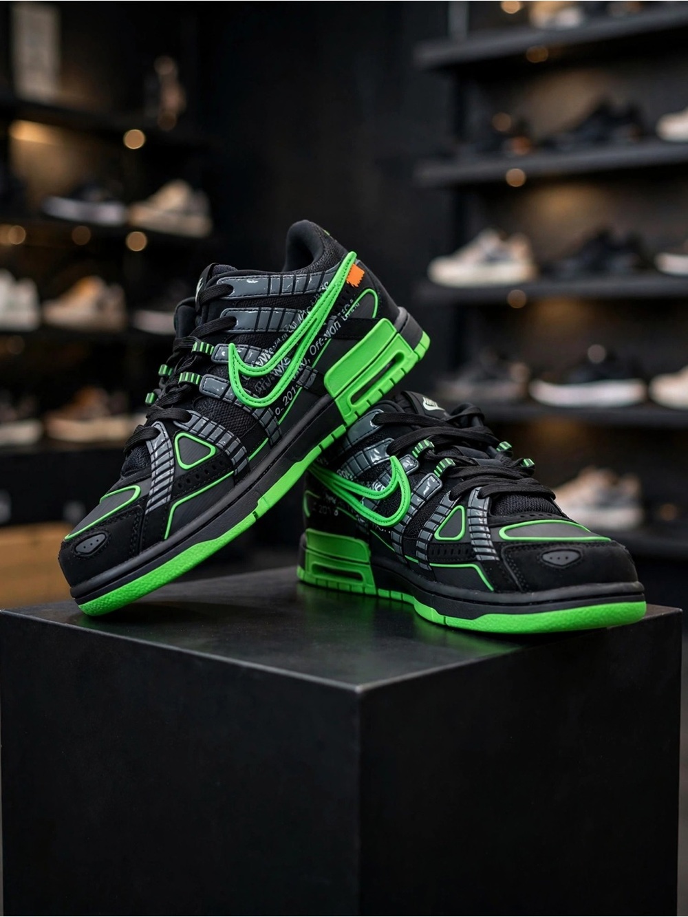 Nike Air Off-White x Nike Air Rubber Dunk 'Green Strike' (2020) - Picture 4 of 5